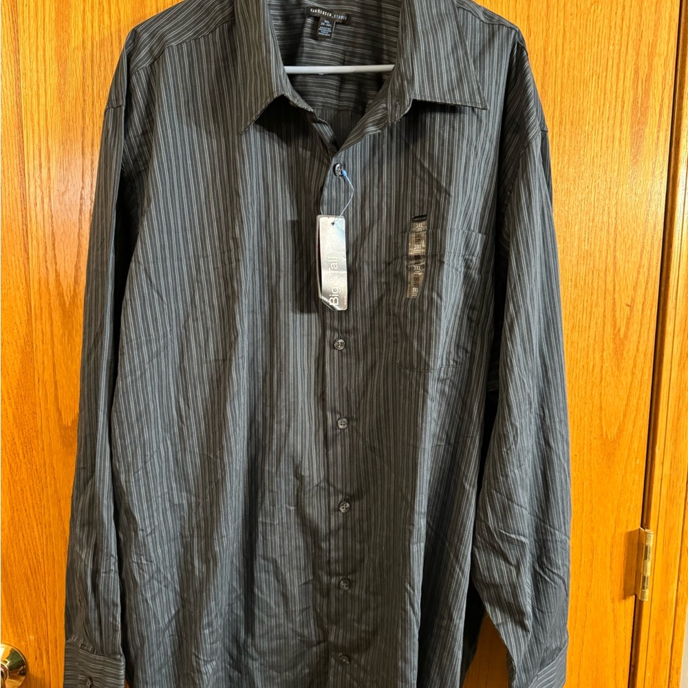 Van Heusen blue long sleeve button up-stripes various colors of blue-size3XL-NWT